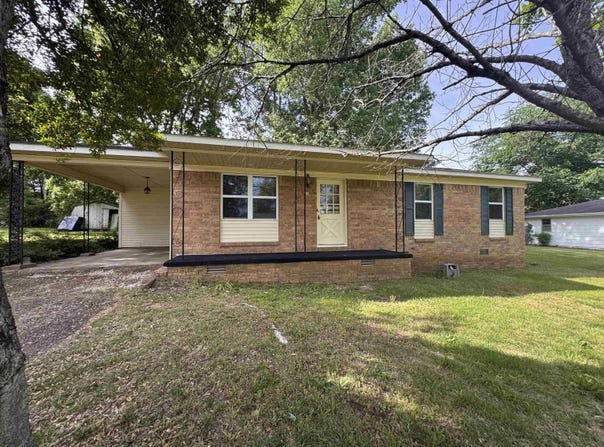 116 Utopia Road, Melbourne, AR 72556