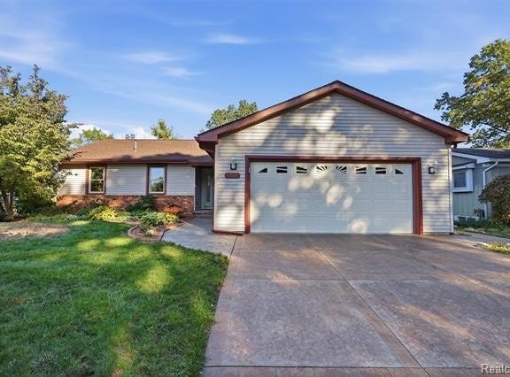 6249 Baldwin Circle, Green Oak Twp, MI 48116