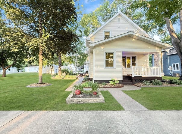 910 N 5th Street, Montevideo, MN 56265