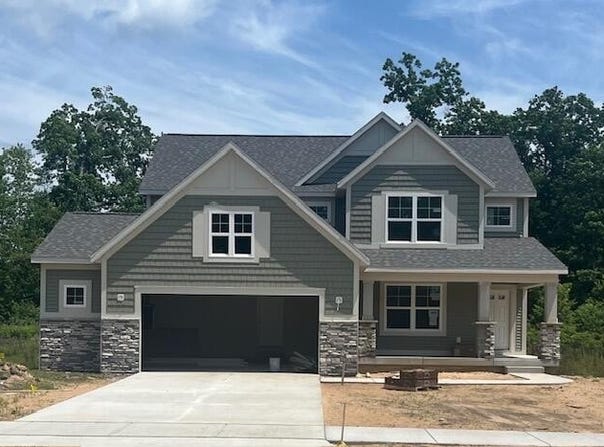 5856 Hillbrook Court NE, Belmont, MI 49306
