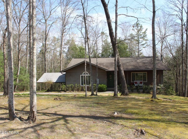 205 Maggie Valley Drive, Jamestown, TN 38556