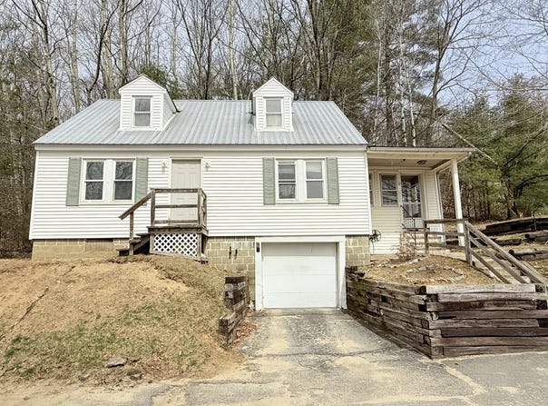171 Granite Street, Mexico, ME 04257