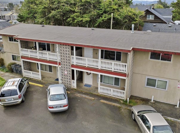 461 S DOWNING St, Seaside, OR 97138