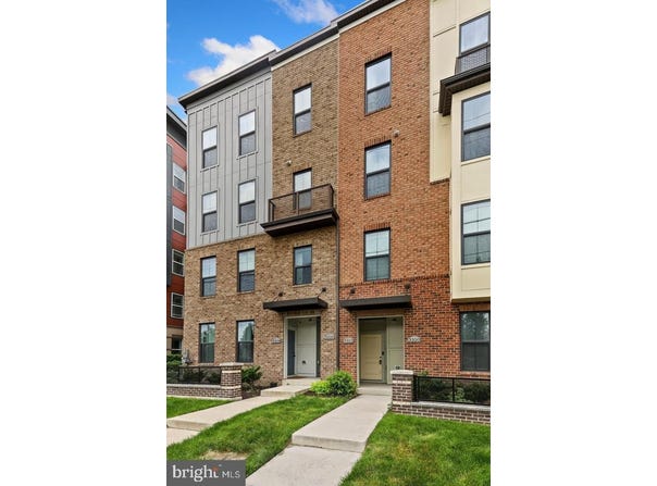 3322 TRIBUNE COURT, HYATTSVILLE, MD 20782