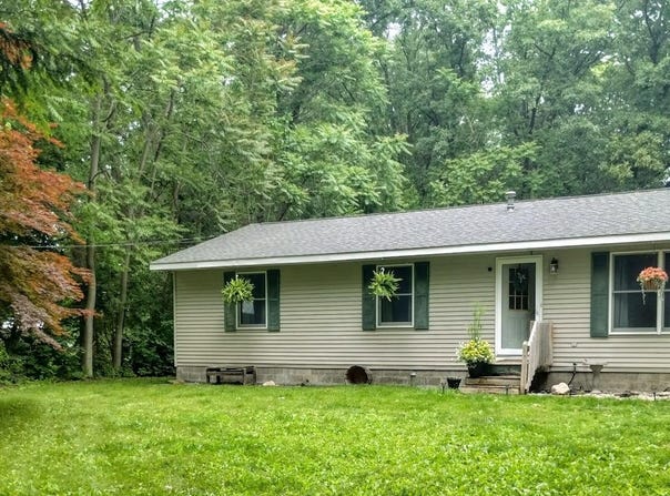 5664 Hall Road, Muskegon, MI 49442