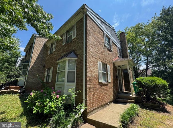 7036 PALAMAR TER, LANHAM, MD 20706