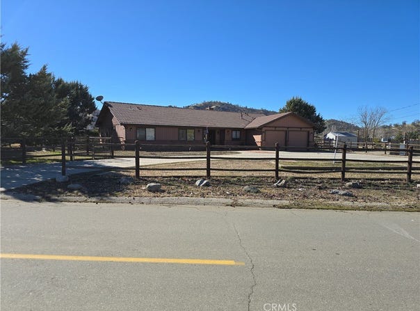 28121 Braeburn Place, Tehachapi, CA 93561