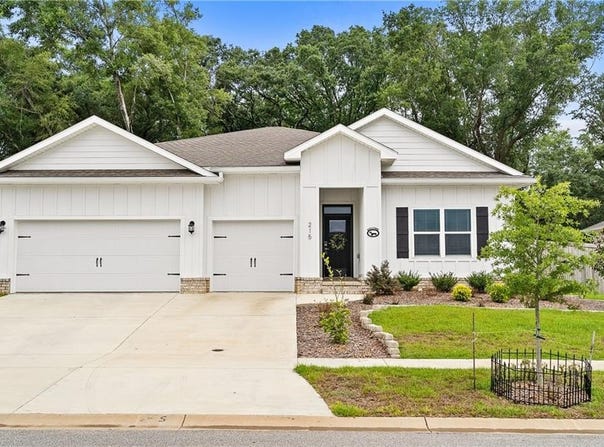 215 Bronze Street, Fairhope, AL 36532