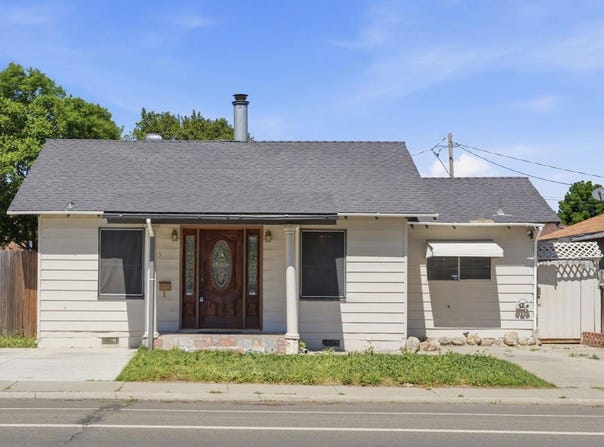 315 M St, Patterson, CA 95363