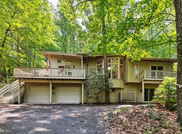100 PUGH ROAD, WAYNE, PA 19087