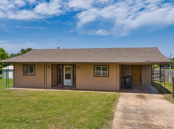 416 Wilson Ave, Mason, TX 76856