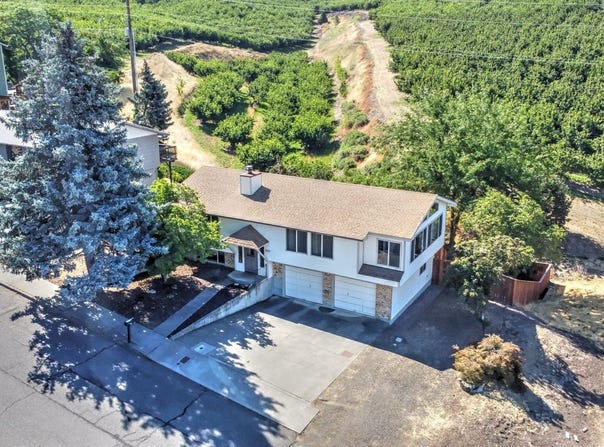 1612 E 21ST ST, The Dalles, OR 97058