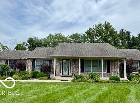 1042 W Oak Hill Crossing, Crawfordsville, IN 47933