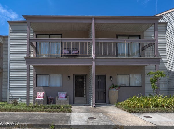 110 W Bayou Parkway, Lafayette, LA 70503