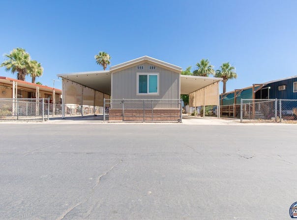 371 E Ross Rd, El Centro, CA 92243