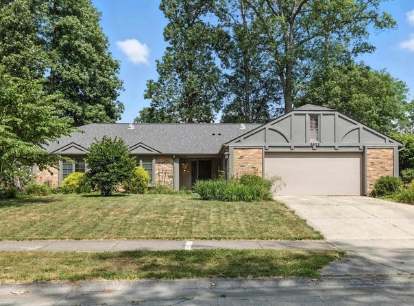 3832 Nottingham Drive, Fort Wayne, IN 46815