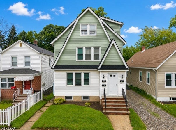 52 Thomas St, Bloomfield Twp., NJ 07003-2383
