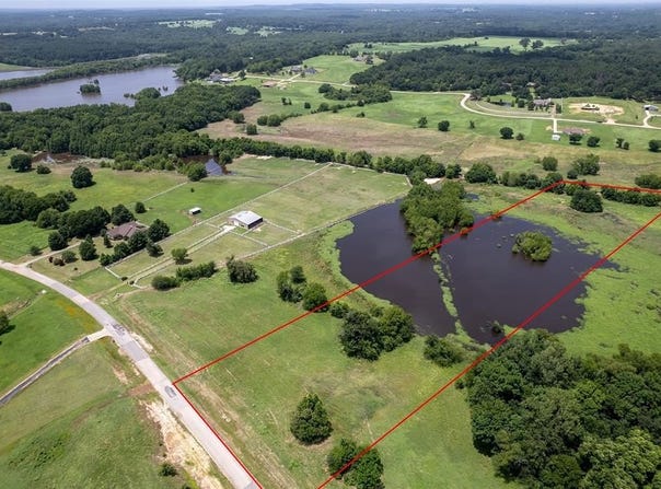 42 Shore Crest Way, Athens, TX 75752