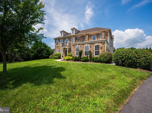 518 SCHOONER COURT, NEWARK, DE 19702