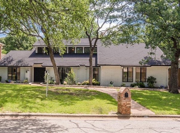 4901 Costa De Oro Court, Arlington, TX 76017