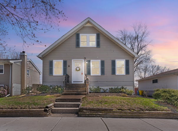 1421 N Wood Street, Griffith, IN 46319