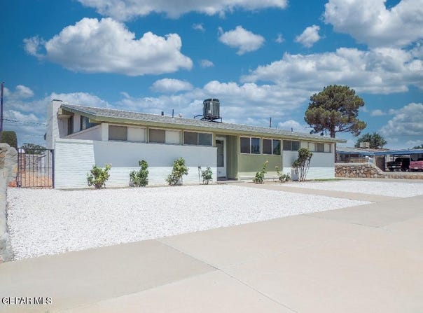 2721 Fir Street, El Paso, TX 79925