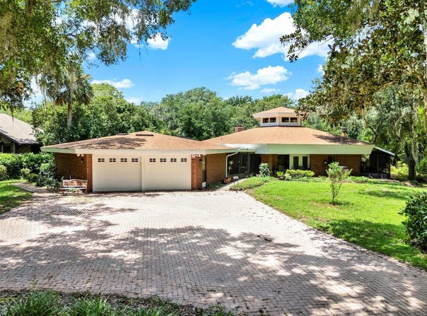120 RIVER OAKS CIRCLE, SANFORD, FL 32771