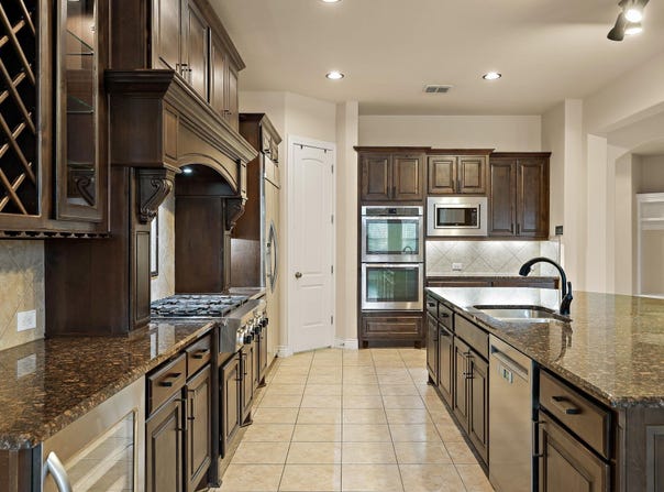 174 Estrella Xing, Georgetown, TX 78628