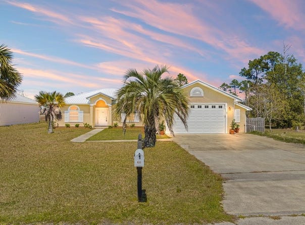 622 Gulf Aire Dr, Port St. Joe, FL 32456