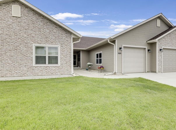 105 Community Drive, Fall River, WI 53932