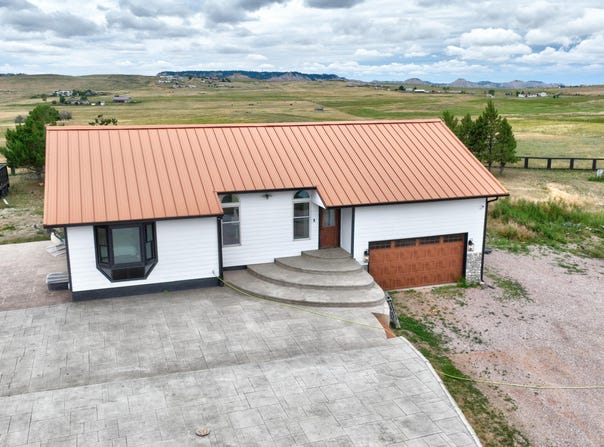 161 Heptner Rd N, Rozet, WY 82727