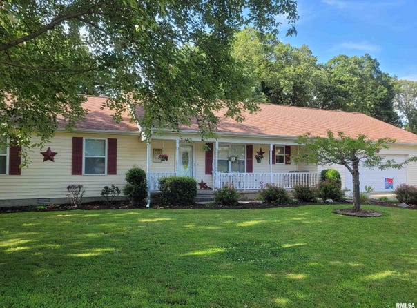 34 WESTWOOD Drive, Mt Vernon, IL 62864