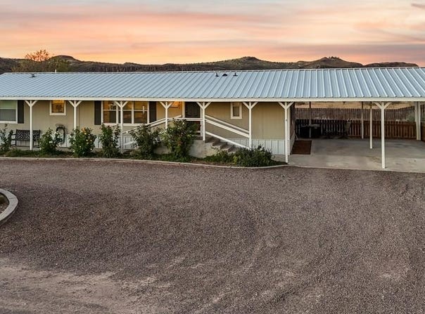 461 E Cavalry Road, Fort Davis, TX 79734