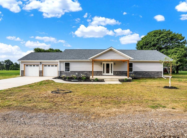 10614 N 300 E, Morristown, IN 46161