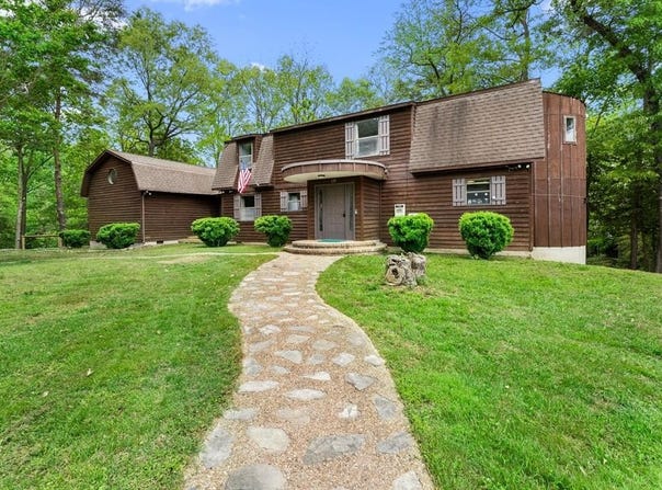 133 Jenkins Point Road, Montross, VA 22520