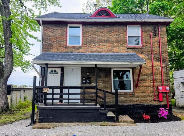 958 E Wilbeth Road, Akron, OH 44306