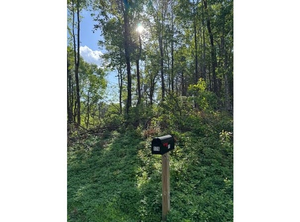 176 Thunderhill Rd, Fancy Gap, VA 24328