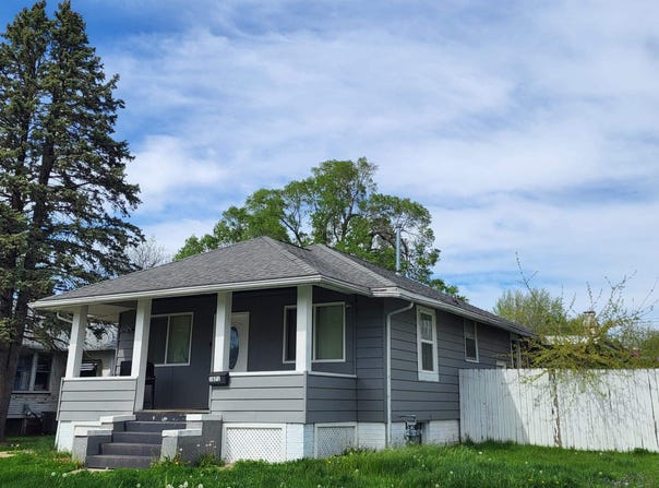 1871 BAIRD Avenue, Galesburg, IL 61401