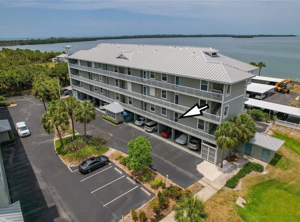 7 ISLAND PARK PLACE, DUNEDIN, FL 34698
