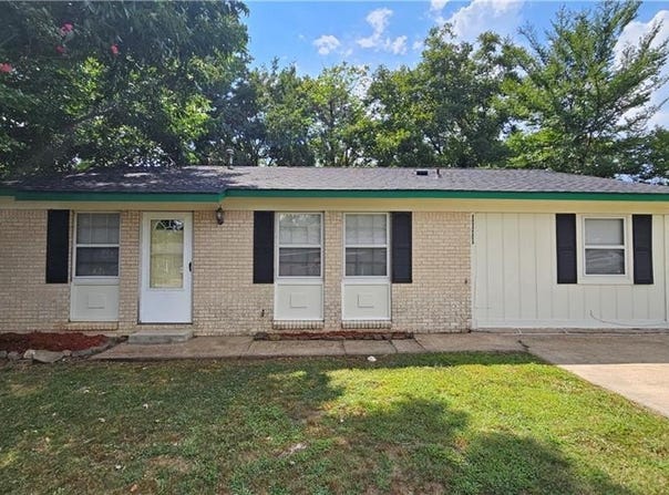 1111 Avenue 4, Atkins, AR 72823