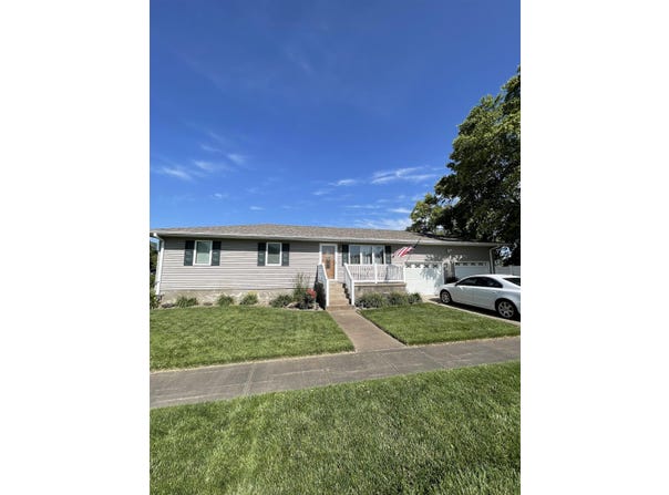 275 19th Avenue, Columbus, NE 68601