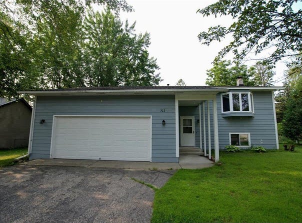 312 8th Street N, Sartell, MN 56377