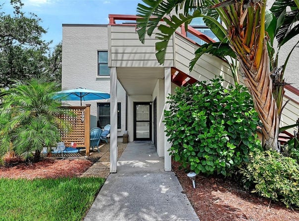 199 SPRING LAKES BOULEVARD, BRADENTON, FL 34210