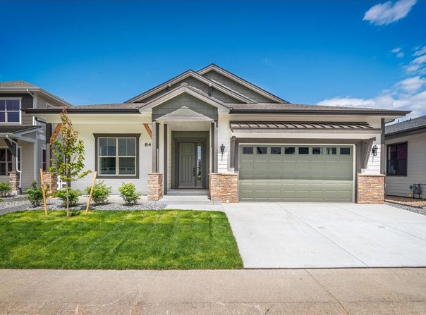 8463 Annapolis Dr, Windsor, CO 80528
