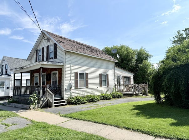 14 Champlain Street, Plattsburgh, NY 12901