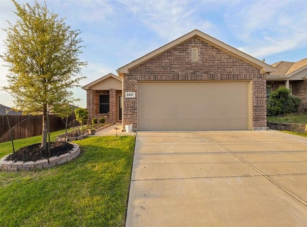 2407 Russell Street, Crandall, TX 75114