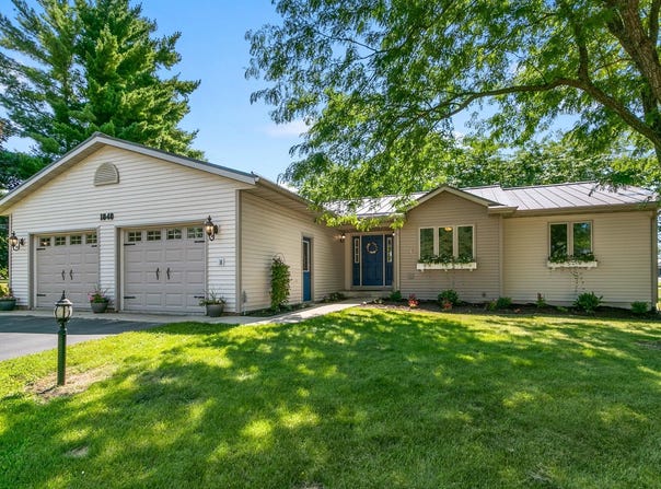 1040 Saddle Ridge, Portage, WI 53901