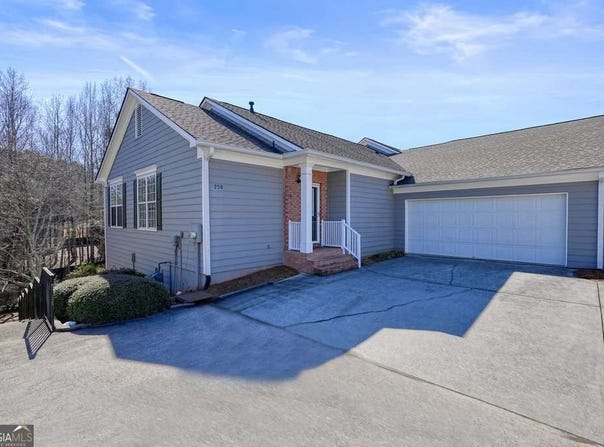 250 Camry Circle, Dallas, GA 30157