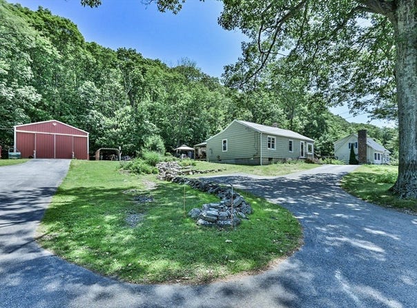 161 Gore Rd, Webster, MA 01570