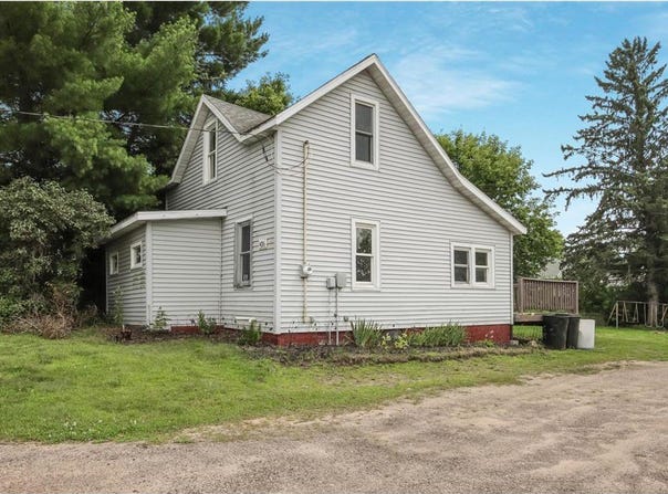 406 W Dallas Street, Dallas, WI 54733